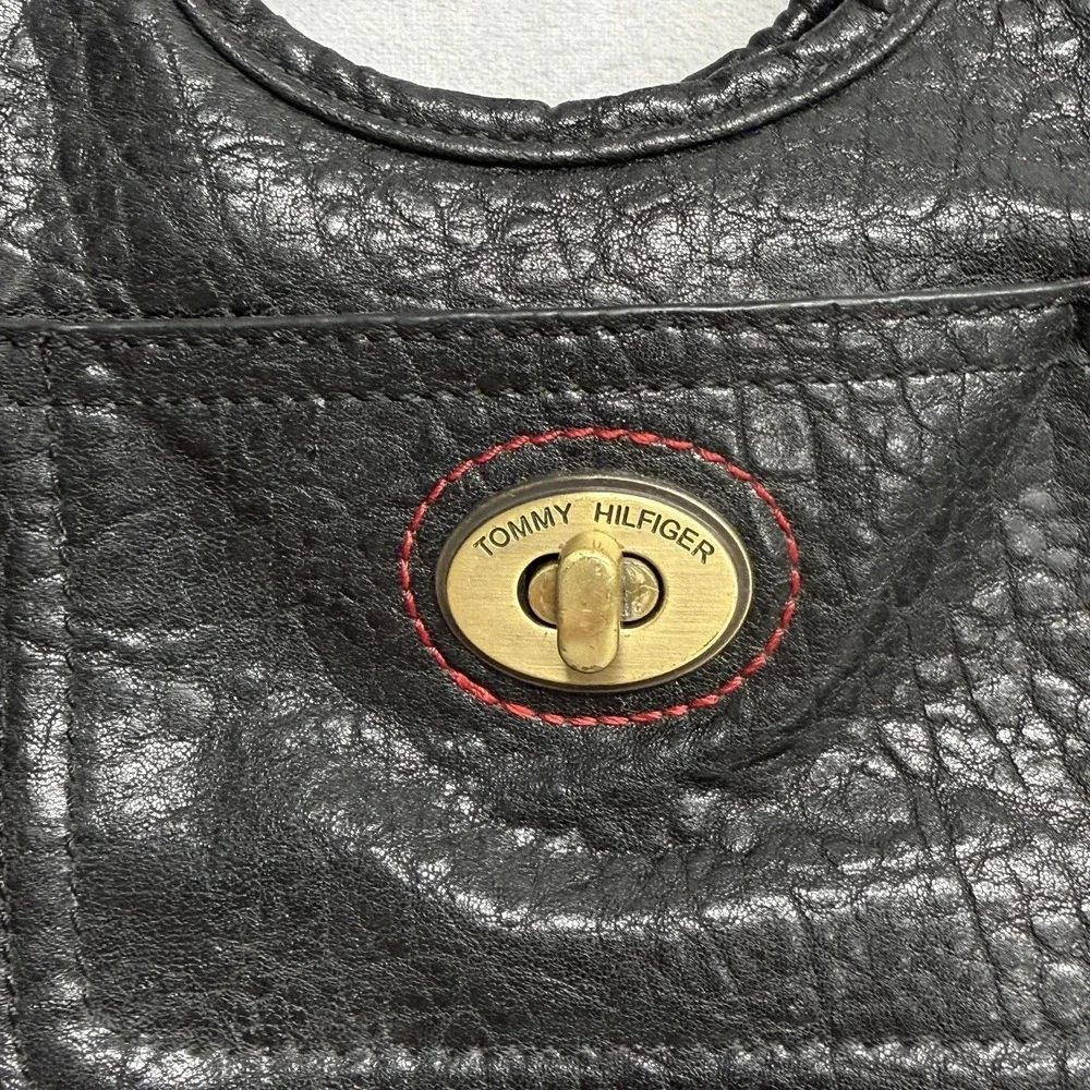 Tommy Hilfiger Handbag Womens Black Pebbled Satchel Top Handle Turn‎ Lock Pocket